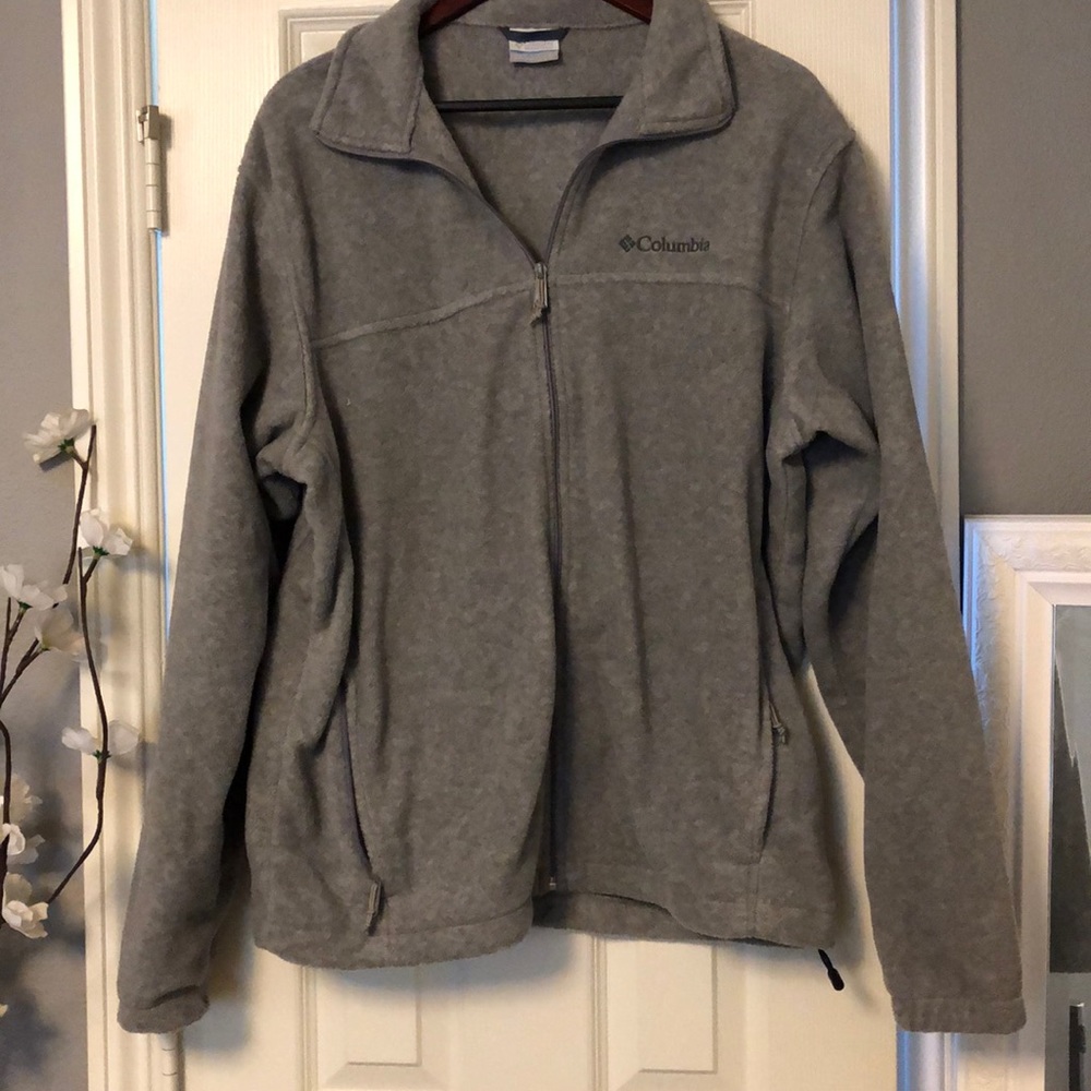 Like new Columbia fleece zip up